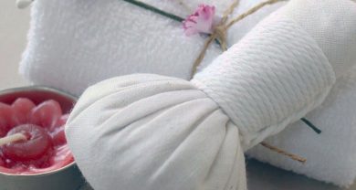 Kräuterstempel Massage